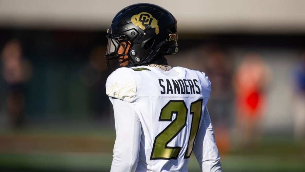 Deion-Sanders-child-finalizing-with-Bucs.jpg
