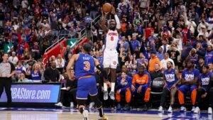 Knicks-fouled-Pistons-on-final-shot-Ref-says-whistle-should.jpg