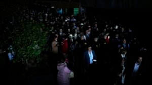 Spain-and-Portugal-start-recovering-from-a-massive-blackout-Right.com2F492F762F5f5d1da441c88e66c324d.jpeg