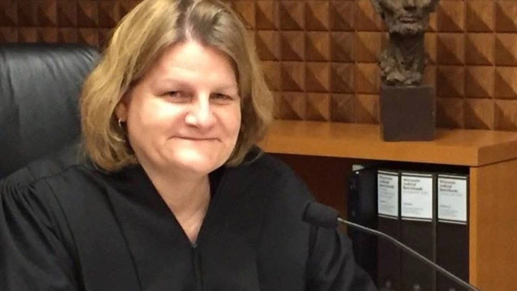 Wisconsin-Supreme-Court-suspends-Court-Hannah-Dugan-after-fees.png
